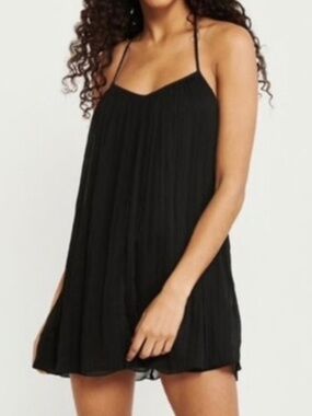 Share Abercrombie & Fitch Chiffon Pleated Racerback Dress Size Medium